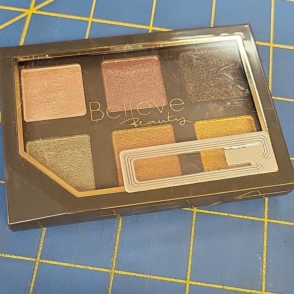 Believe Beauty Eyeshadow Palette 4g 6 Colors - Golden Disco